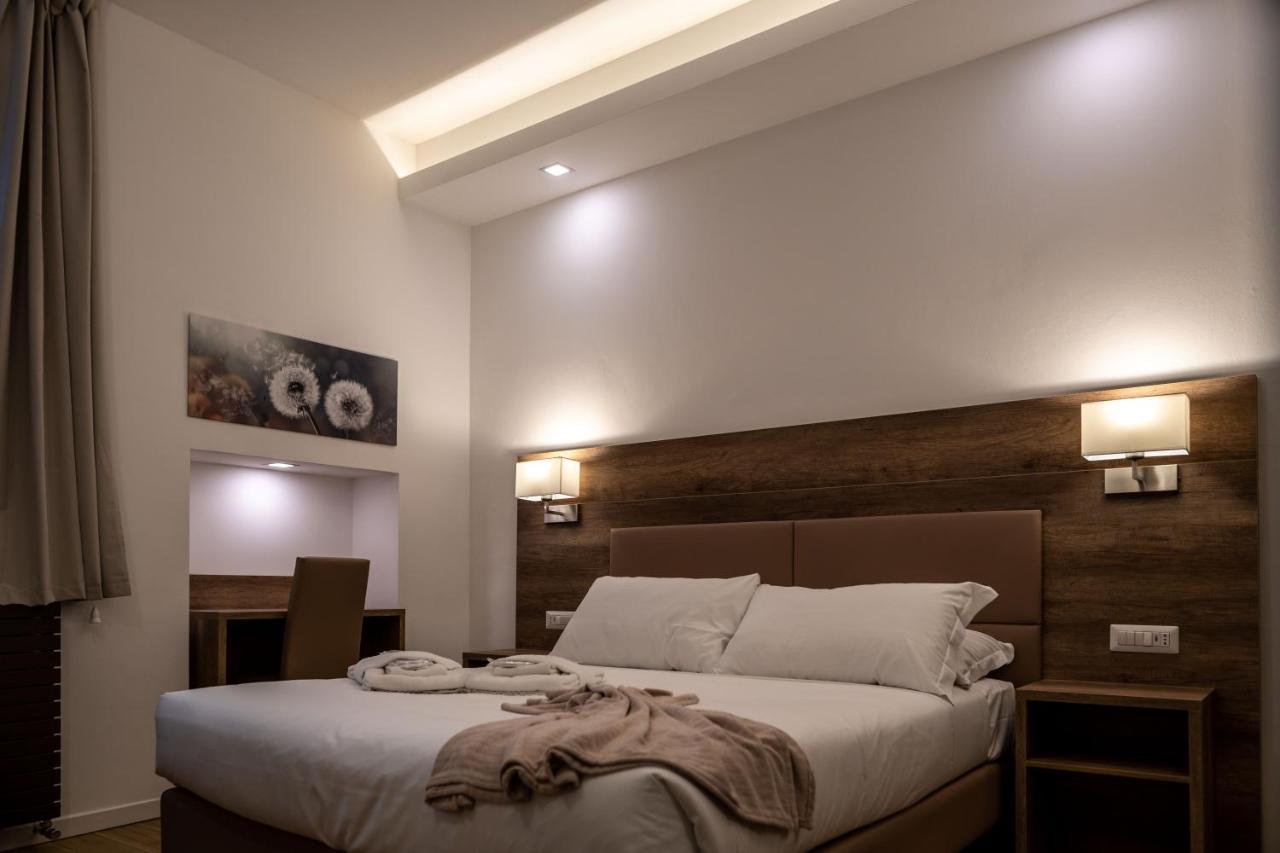L Arche Comfort & Relax Brown Home Di Via Varesina Milan Exterior photo